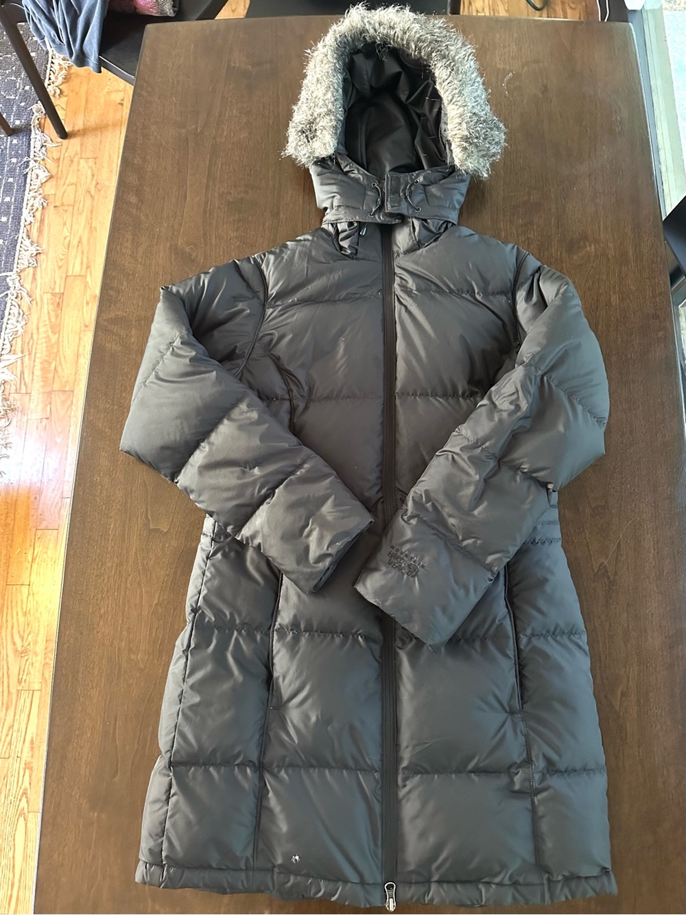Mountain Hardware Women’s Downtown Down Black Puffer Coat with Faux Fur Hood M